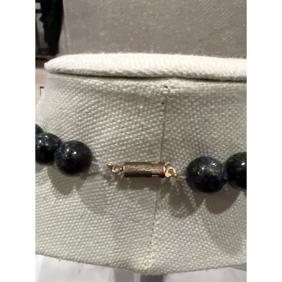 Artisian Shell Beaded Necklace - Picture 4 of 4